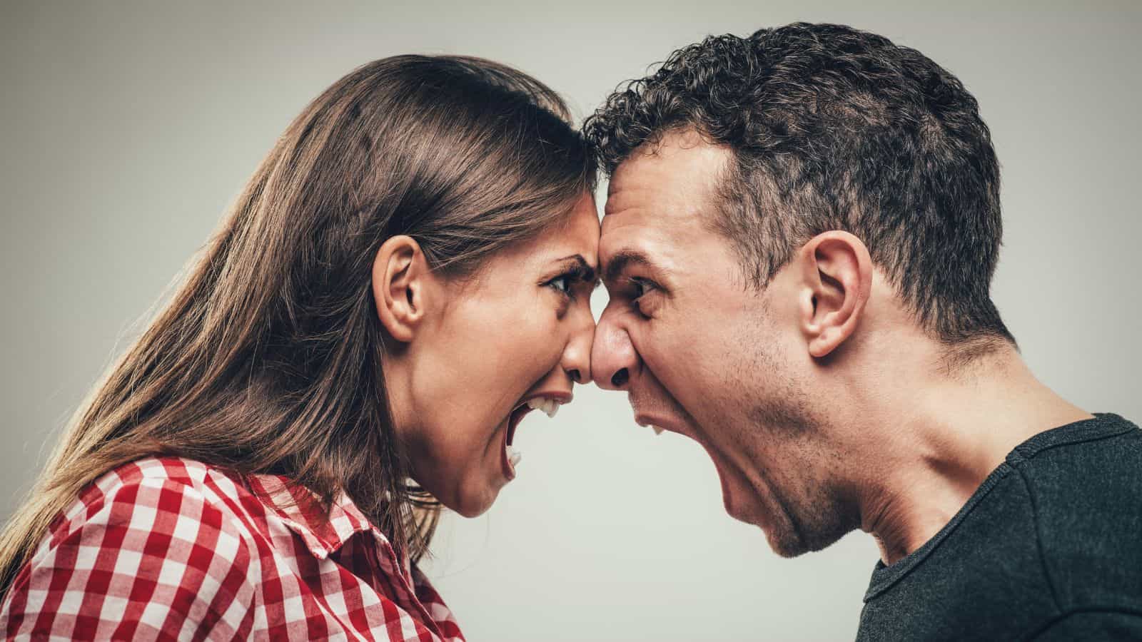 eşler arasında kavga ve kadınların erkeklerde en sevmedikleri huylar